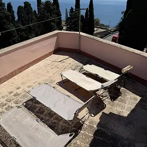 porta-messina-rooms.taorminaitalyhotels.com/
